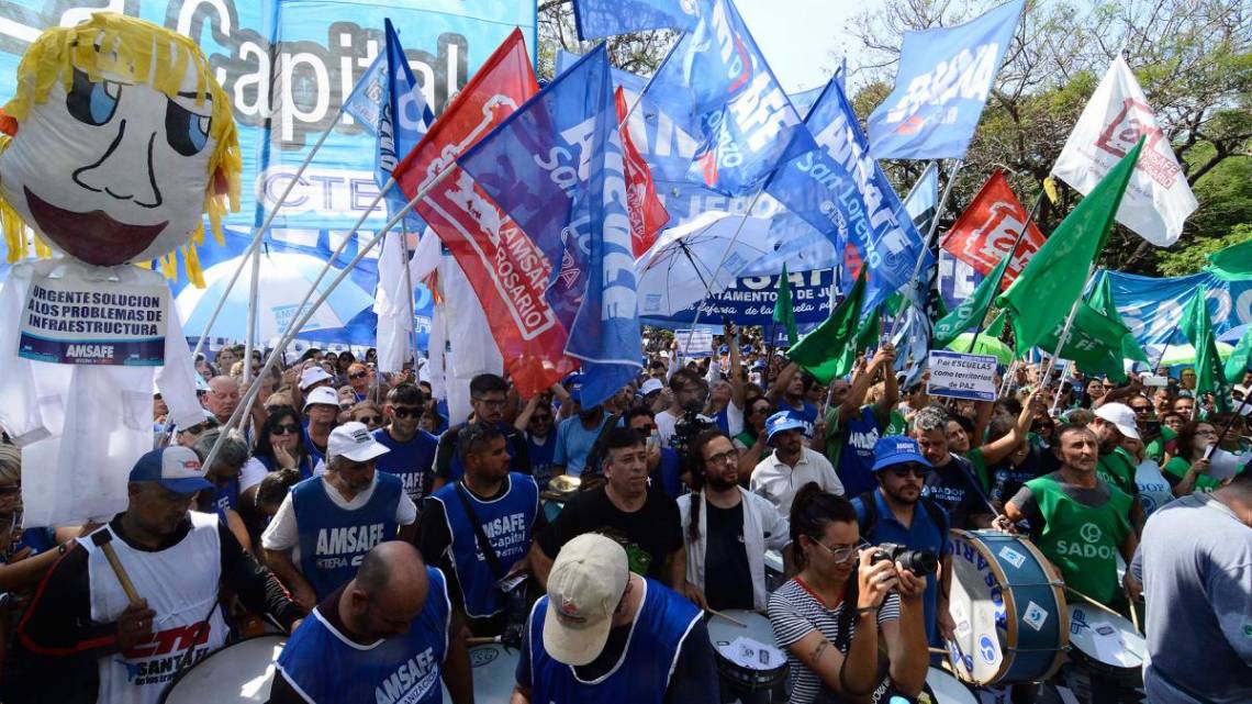 Semana clave: el gobierno provincial y los gremios comienzan a negociar en la  paritaria docente