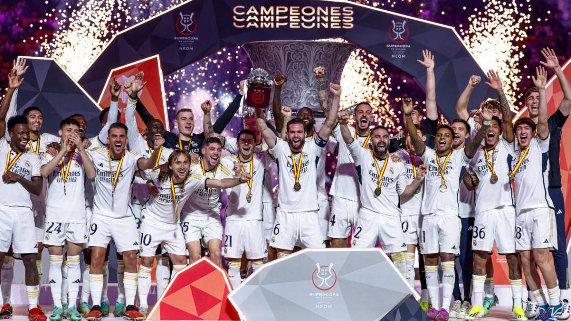 Real Madrid goleó al Barcelona y se quedó con la Supercopa española