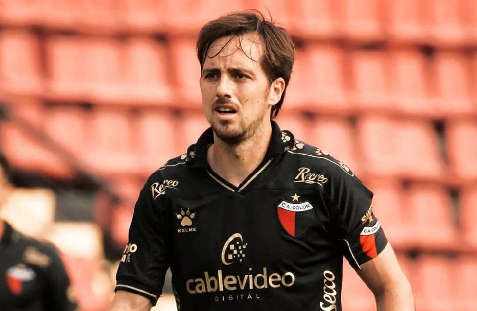 Colón oficializó la vuelta de Christian Bernardi 