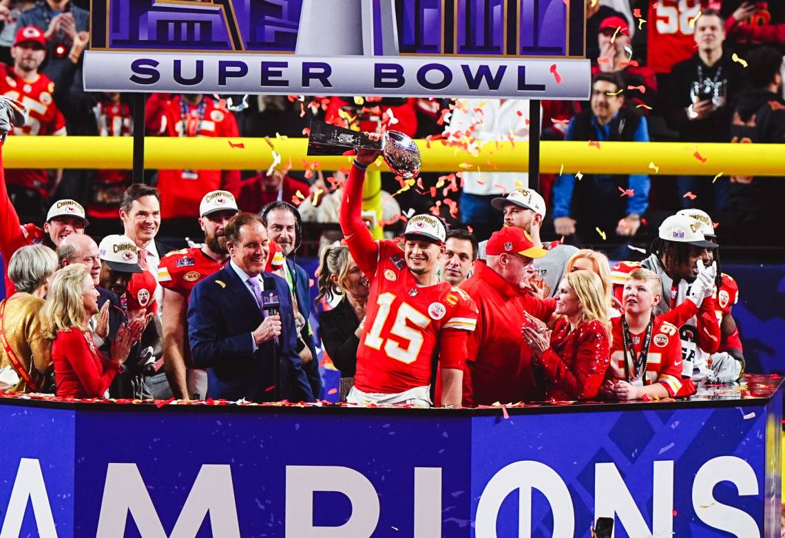Super Bowl: en una final histórica y atrapante Mahomes guió a Kansas City a su cuarto título