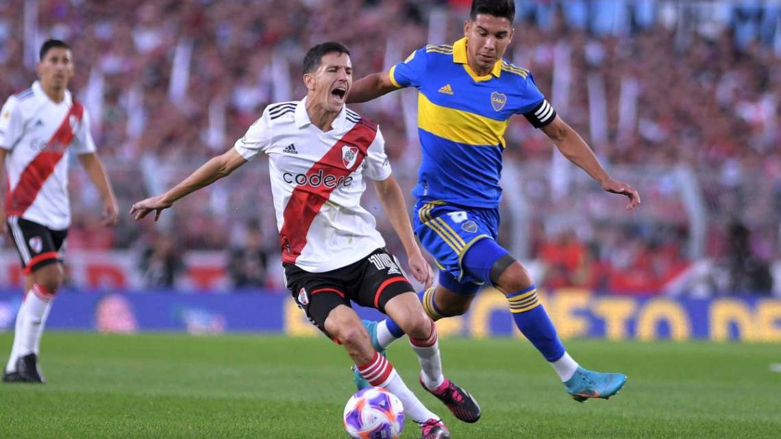 River y Boca se enfrentan en un trascendental choque en el Monumental