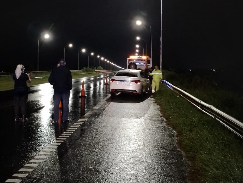 Nuevo ataque en la autopista: delincuentes armados asaltaron a dos familias