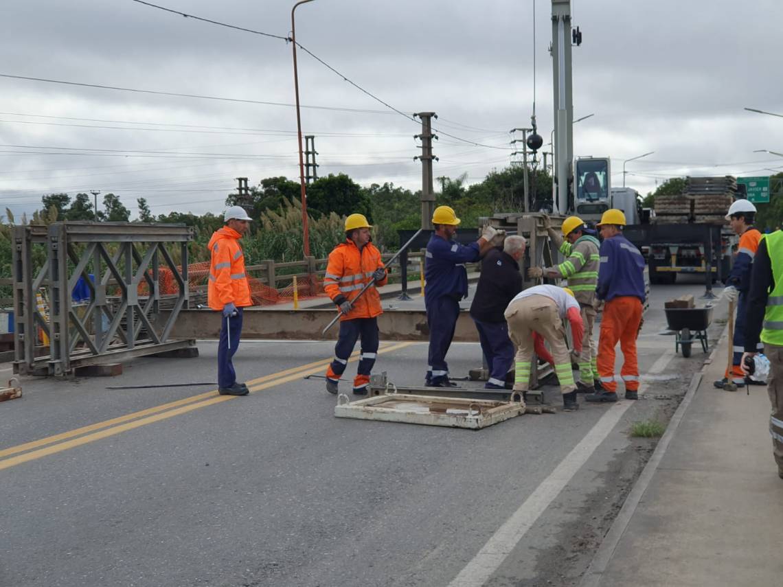 Comenzó el montaje del puente Bailey sobre el puente Carretero