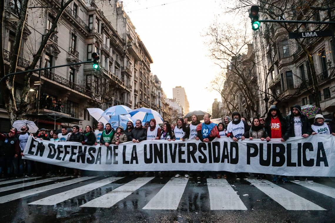 En las principales ciudades del país habrá manifestaciones a favor del presupuesto para las universidades públicas. (Foto: Tiempo Argentino)
