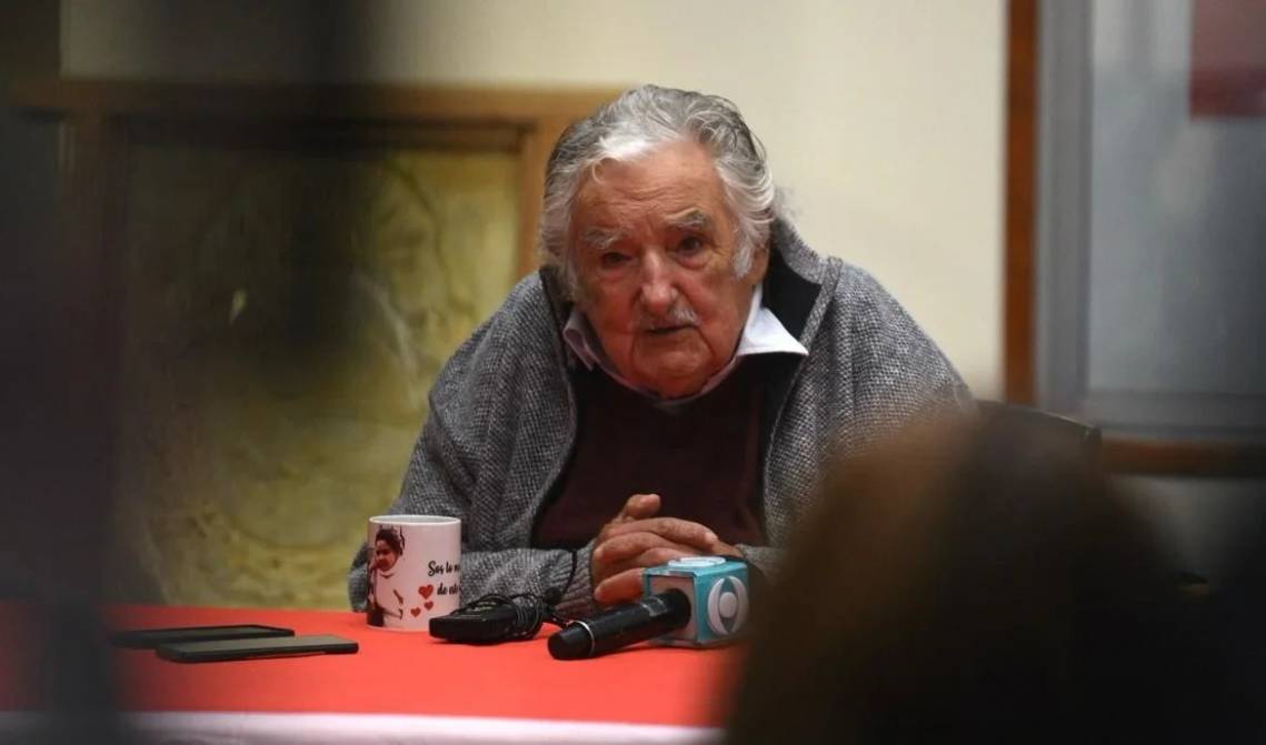 Pepe Mujica anunció que padece un 