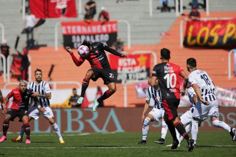 Colón tiene una dura prueba ante Talleres, por la Copa Argentina