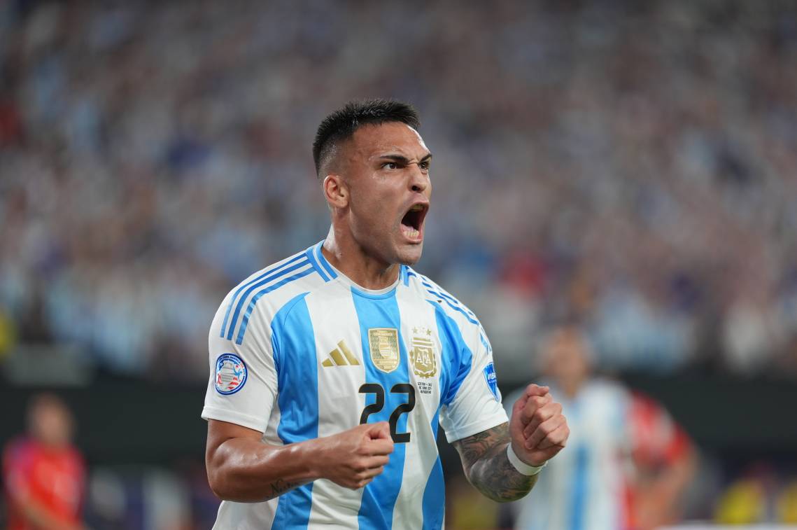 Con un gol de Lautaro Martínez sobre el final, Argentina derrotó a Chile y se clasificó a los cuartos de final