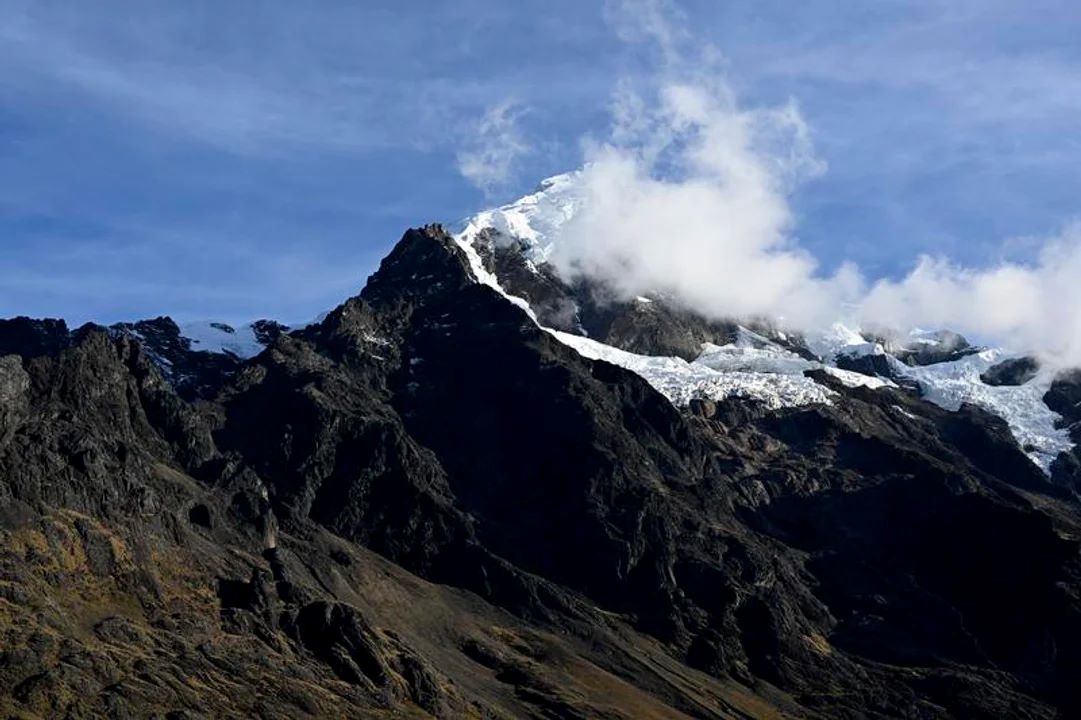 Hallaron a un escalador americano momificado 22 años después en Perú