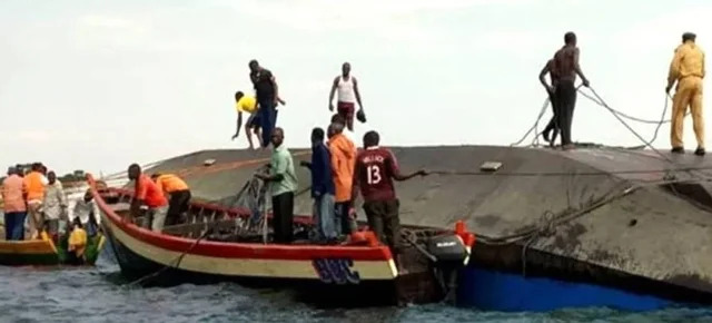 Más de un centenar de desaparecidos tras hundimiento de barco en República del Congo