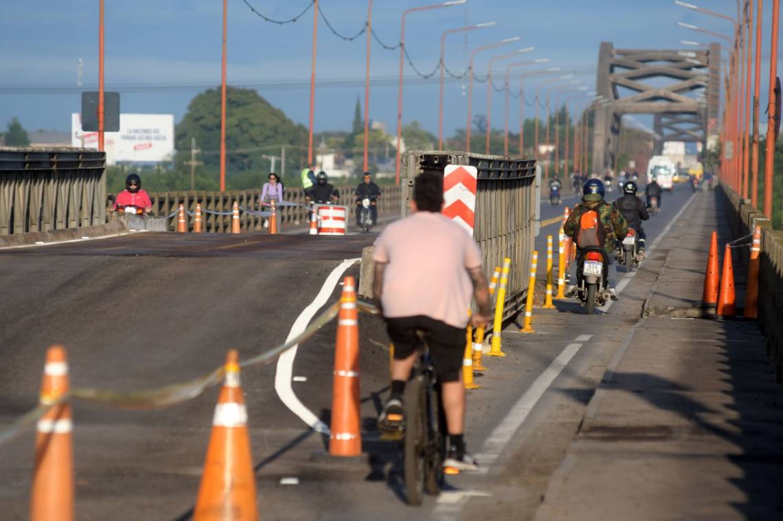 Este vienes, de 11 a 14 horas, se interrumpirá el paso de vehículos por el puente Carretero.