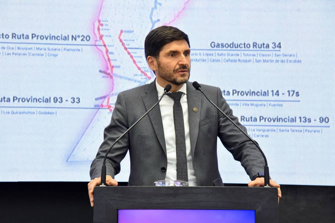 Pullaro anunció una inversión de $ 196 mil millones en un ambicioso plan de gasoductos para la provincia 