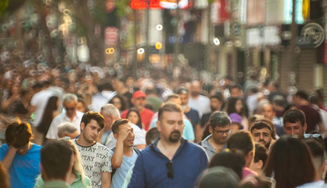 En el país hay más de 2 millones de trabajadores en blanco que están en situación de pobreza