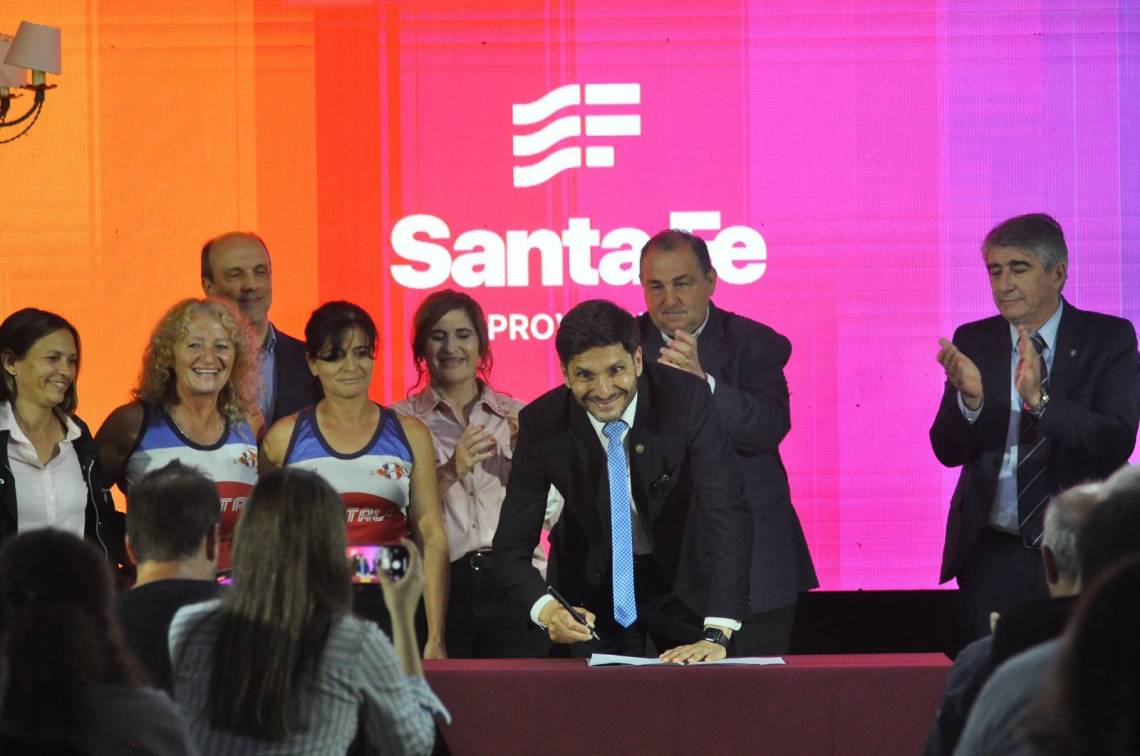 El gobernador, durante el acto de este lunes en El Quillá. (Foto: GSF)