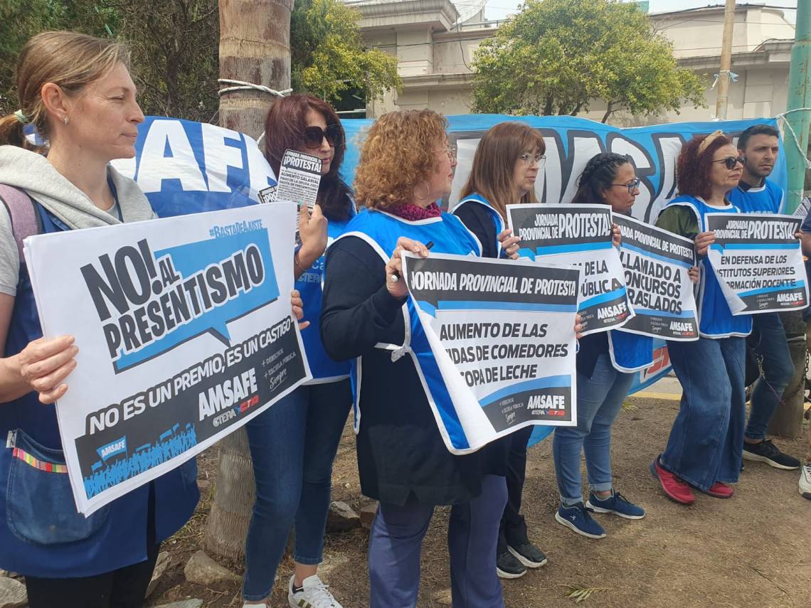 La jornada provincial de protesta de AMSAFE llegó a la plaza Libertad. (Foto: STD)