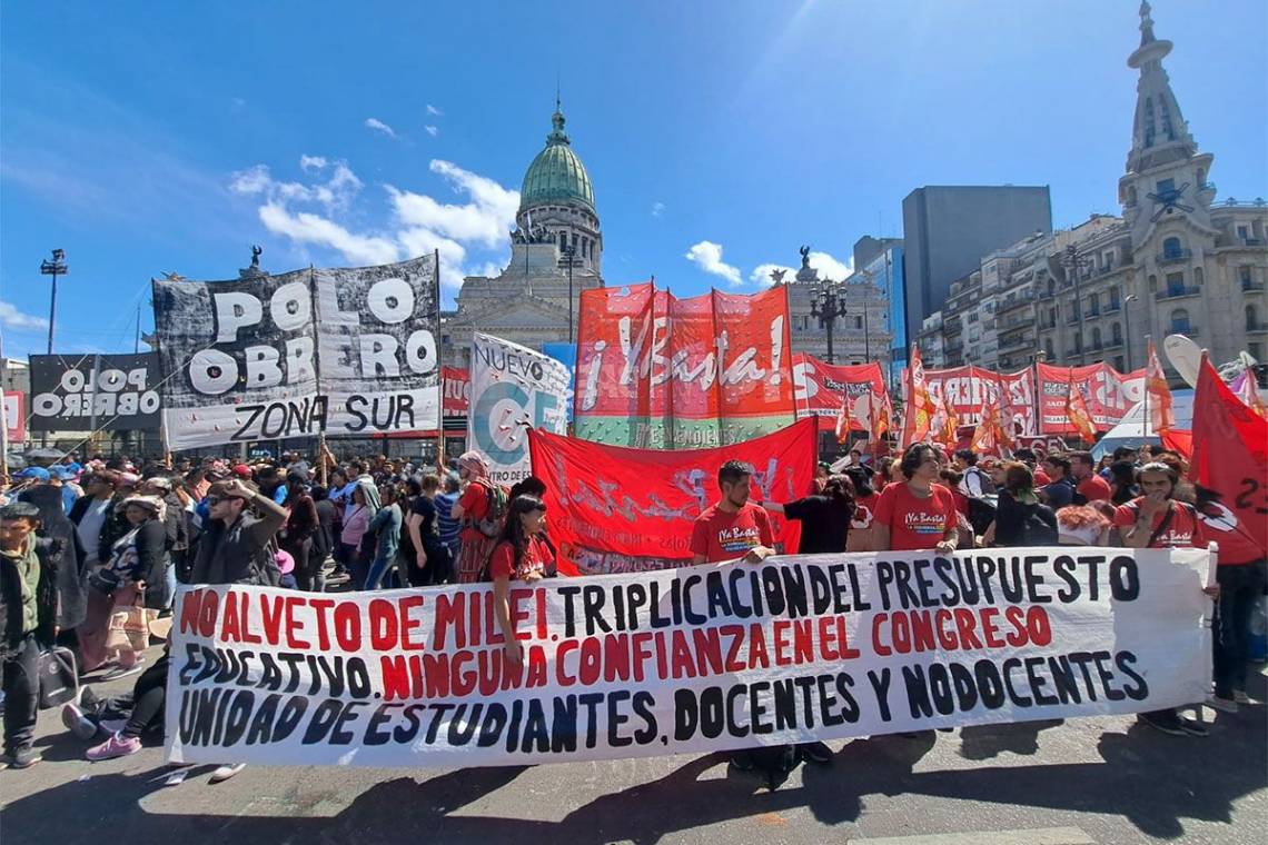 El Frente de Gremios Universitarios resolvió un paro total para este jueves