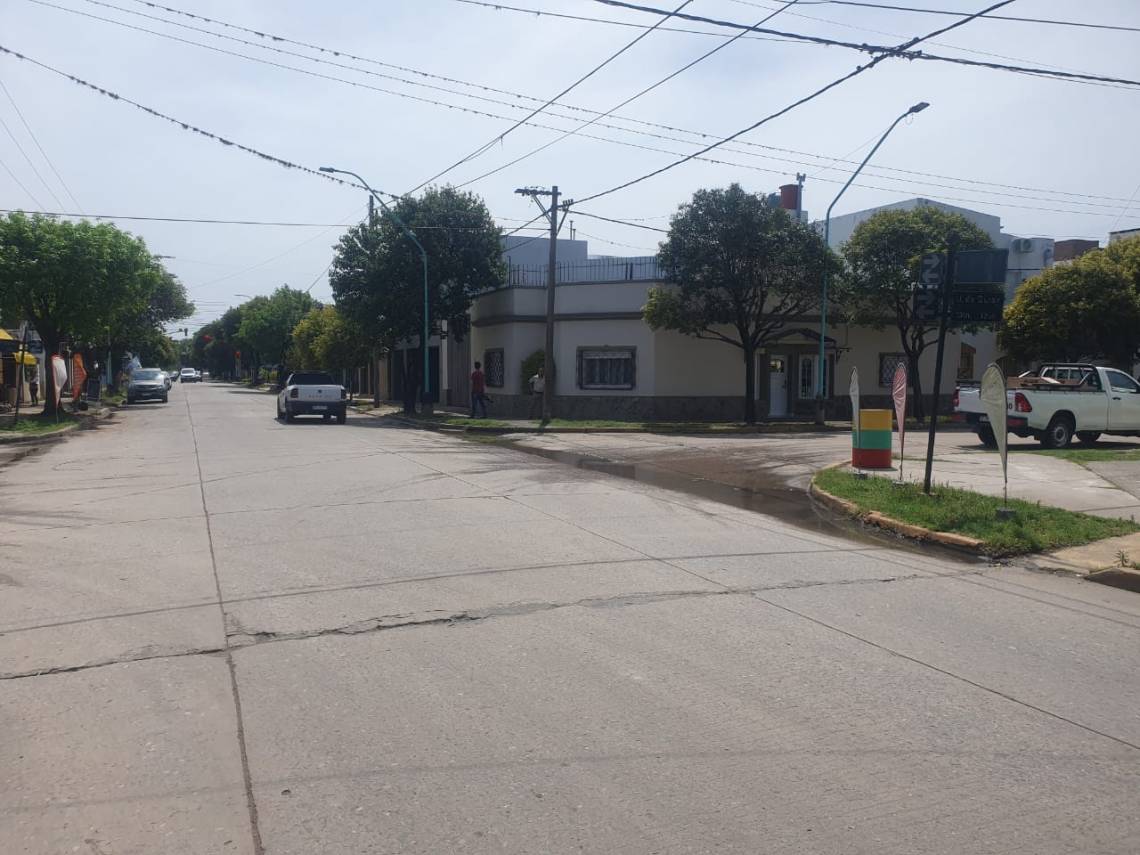 Candioti y Juan de Garay, la esquina donde ocurrió el incidente vial. (Foto: STD)