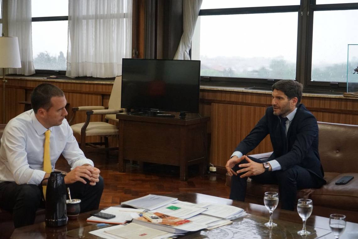 Reunión de Pullaro con Nación por la Hidrovía. (Foto: GSF)