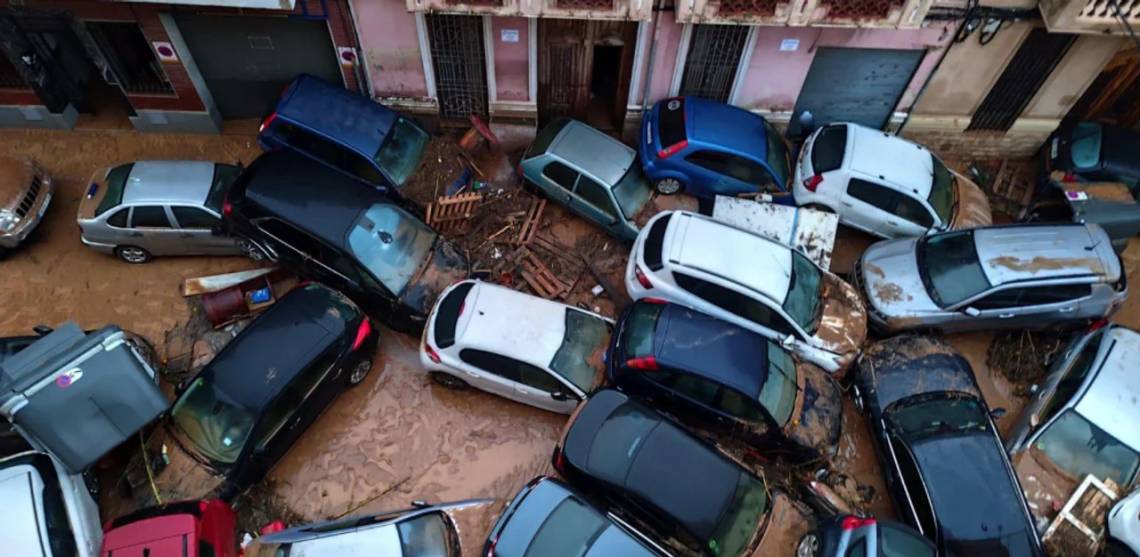 Trágicas inundaciones en Valencia: la cifra de fallecidos supera el centenar