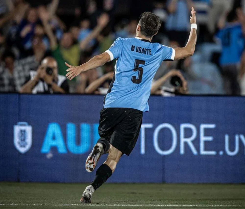 Agónico triunfo de Uruguay ante Colombia para meterse en la pelea