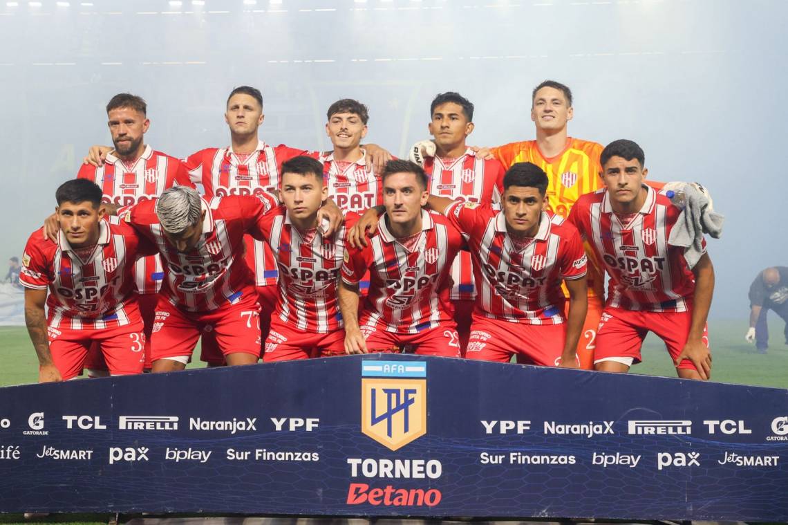 Unión juega un partido clave ante Talleres de Córdoba