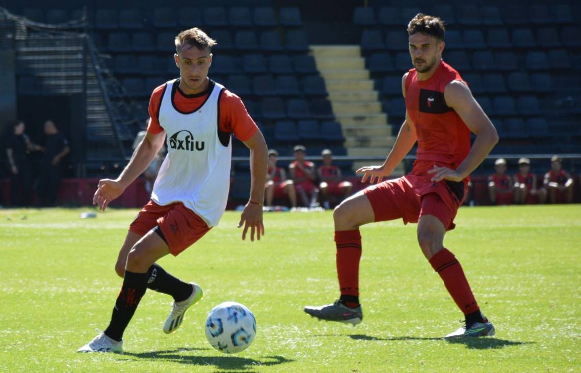 Colón cayó ante Patronato en un amistoso y Ariel Pereyra ajusta el equipo. (Crédito: @ClubPatronatoOf)