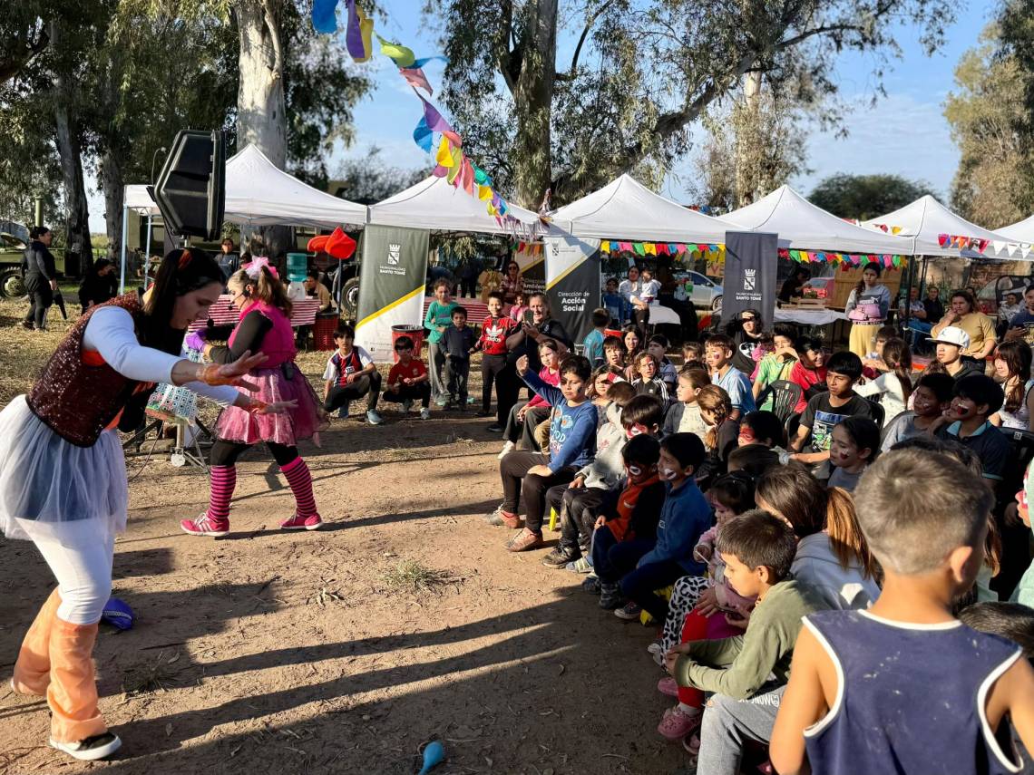 Las “Siestas Divertidas” llegaron a Costa Azul con juegos y propuestas culturales