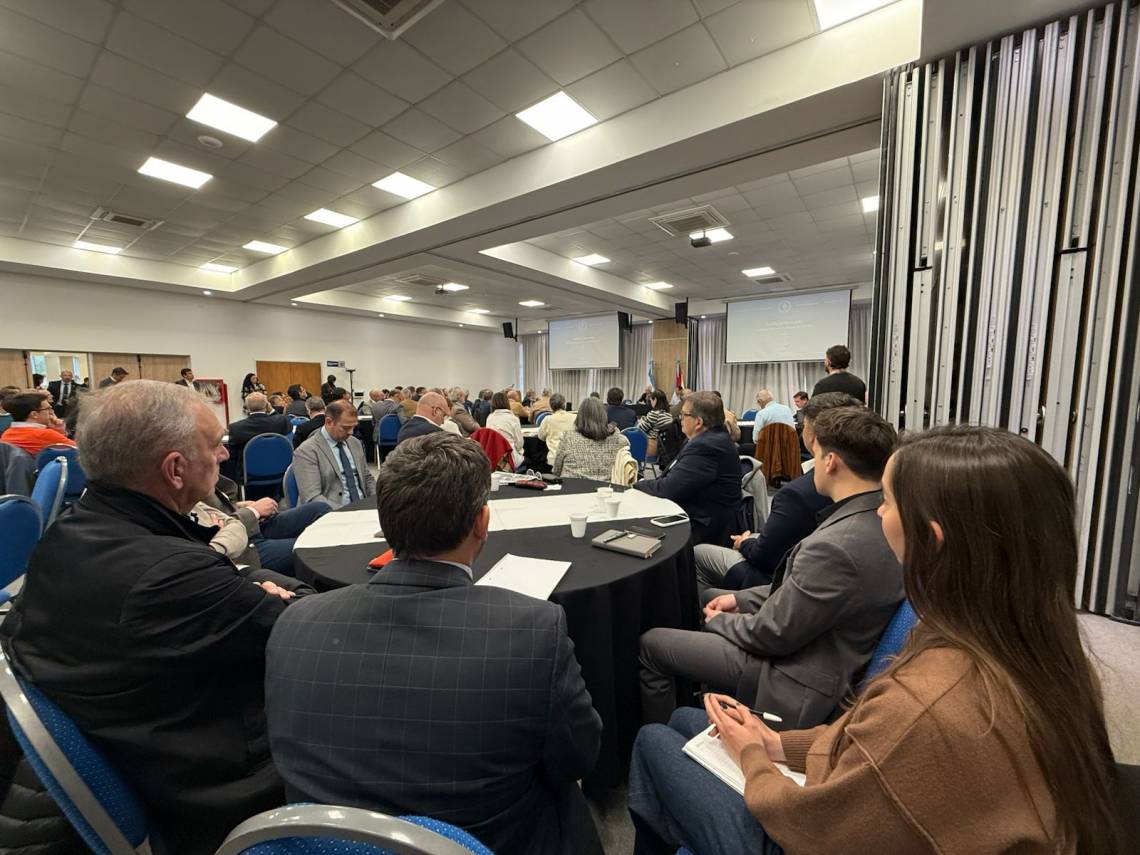 Santa Fe propone un modelo de Hidrovía que articula producción, ambiente y logística