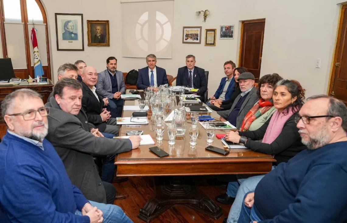Paritarias: ATE y UPCN se reunieron con el Gobierno, pero no hubo propuesta