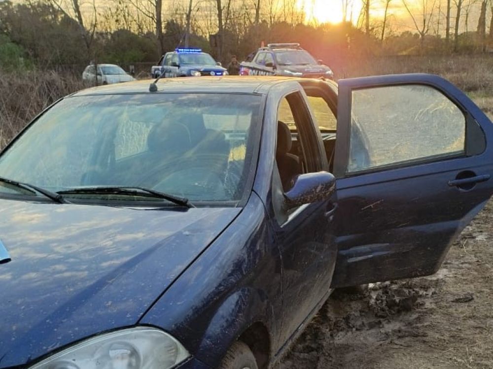 Hallaron un automóvil robado, en el extremo oeste de la ciudad