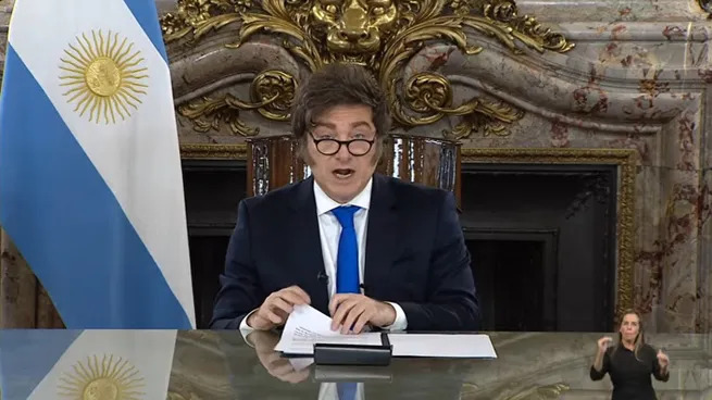 Javier Milei anunció dos medidas para blindar el equilibrio fiscal y penalizar el aumento del gasto