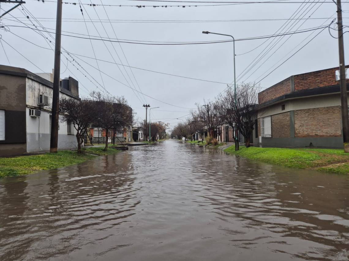 Las lluvias volvieron a complicar la transitabilidad en distintos sectores de la ciudad