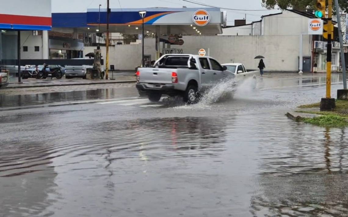 Lluvias en la ciudad: 95 milímetros acumulados y pronóstico de mejora para este miércoles