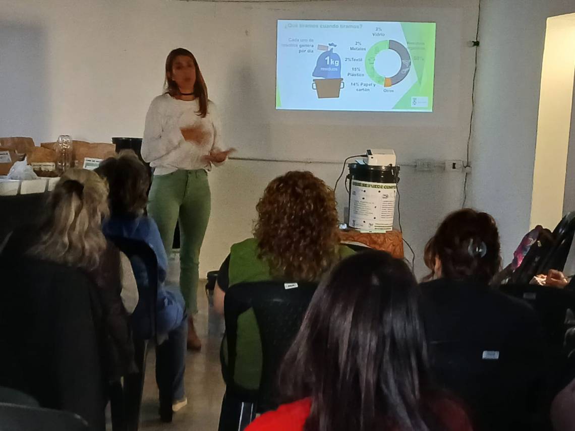 Realizaron un nuevo taller de compostaje domiciliario en la ciudad