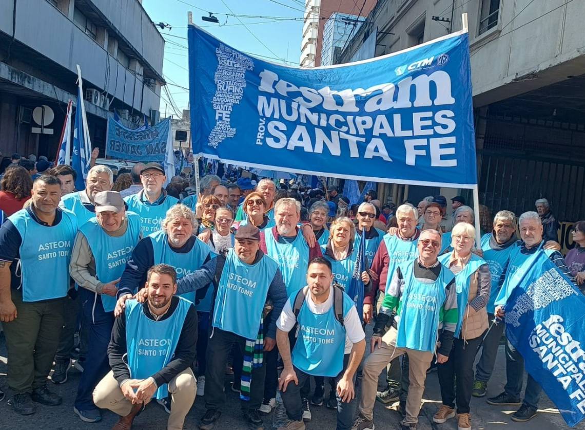 Santo Tomé presente en la movilización: jubilados municipales reclamaron que la Caja quede en manos de los aportantes