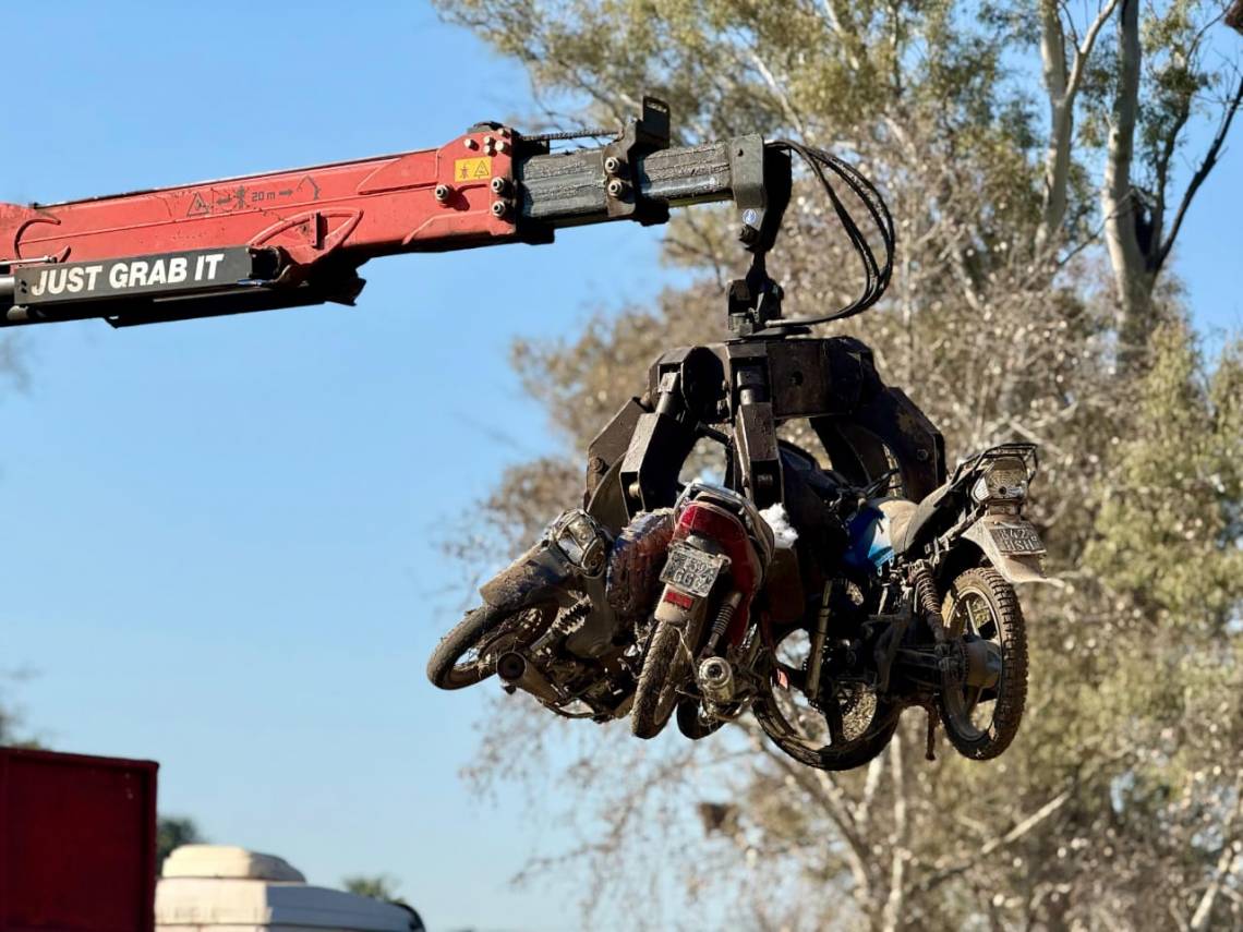 La Municipalidad compactó más de 200 motos y 19 autos retenidos en el corralón
