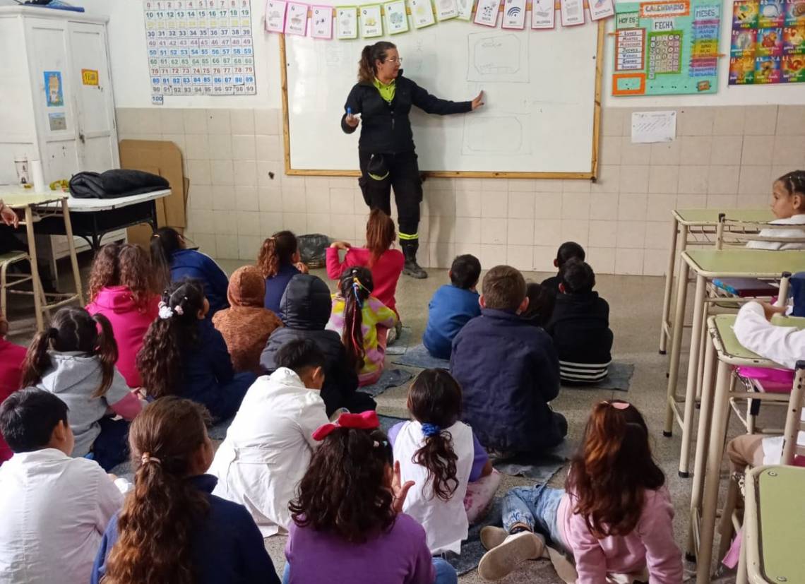 Más de 700 personas participaron en agosto de charlas educativas del programa “Elegí la Vida”