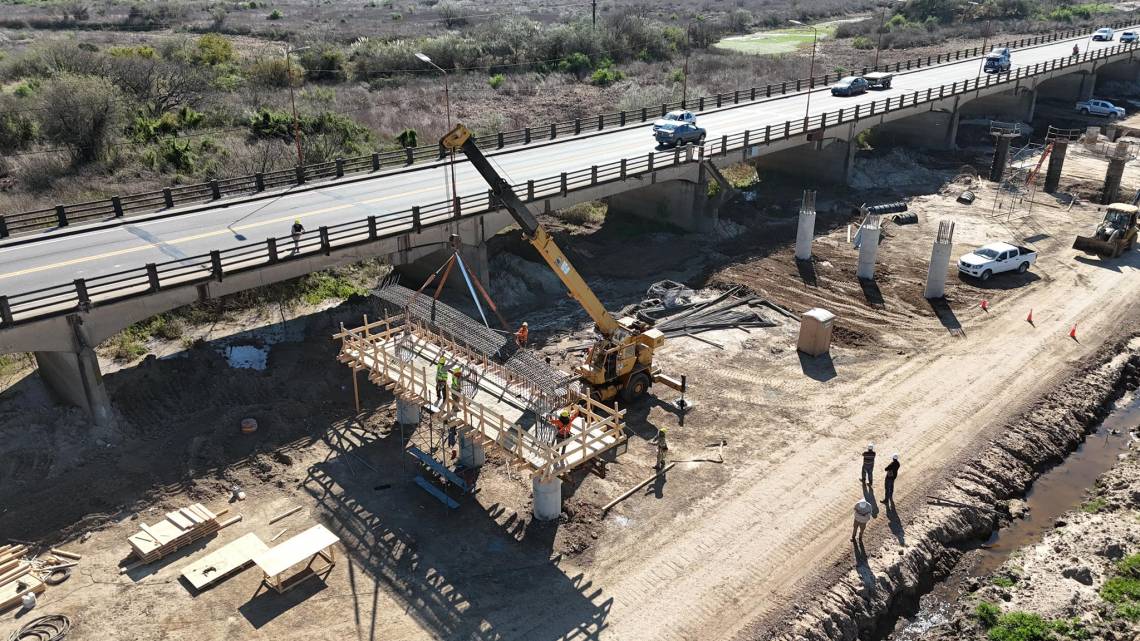 Nuevo puente: comenzaron a construirse los primeros cabezales