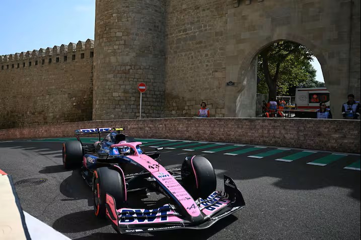 Colapinto cerró un viernes complicado en Bakú con el último puesto en la segunda práctica