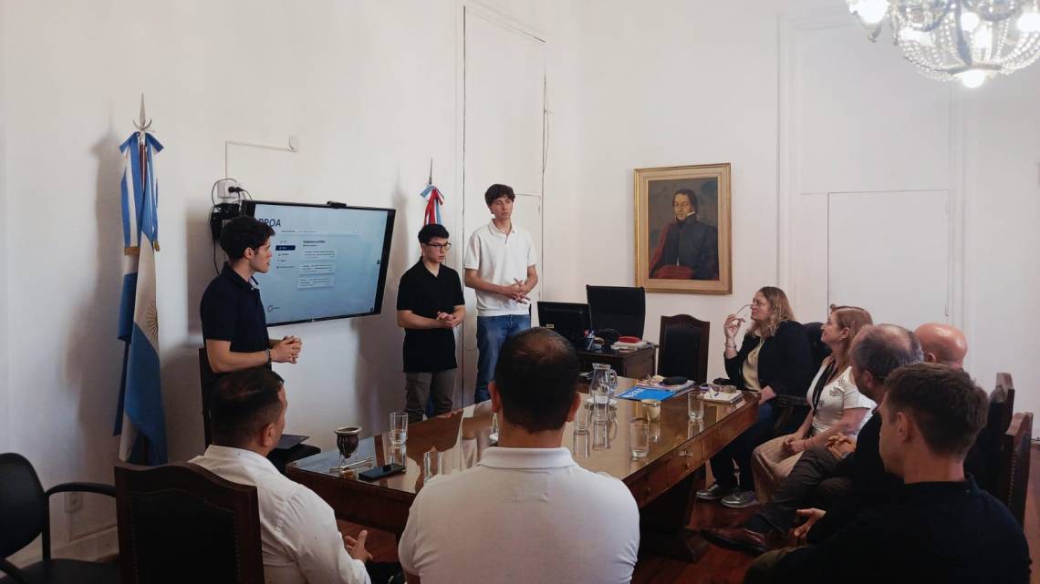 Con participación santotomesina, InfectoSys mostró su proyecto ante la Ministra de Salud de la Provincia