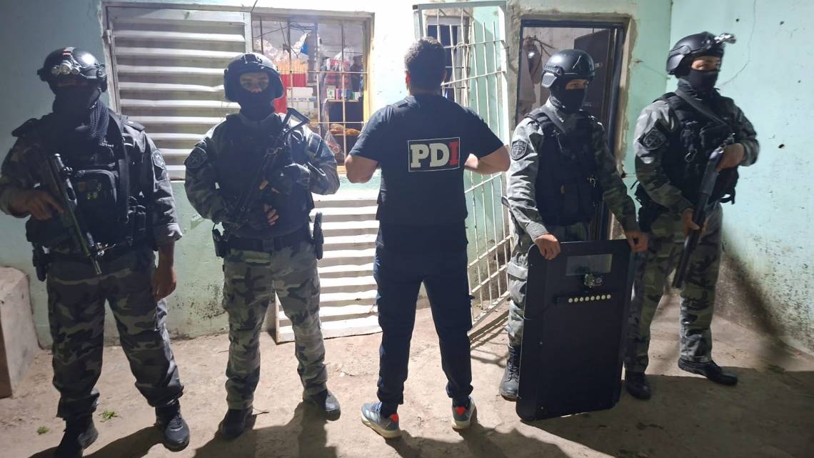 PDI realizó allanamientos por narcomenudeo y detuvo a cinco personas en nuestra ciudad y Santa Fe