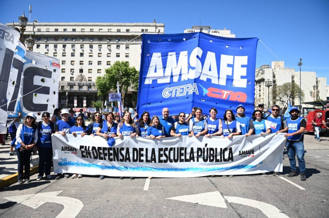 AMSAFE participó de la movilización nacional convocada por CTERA