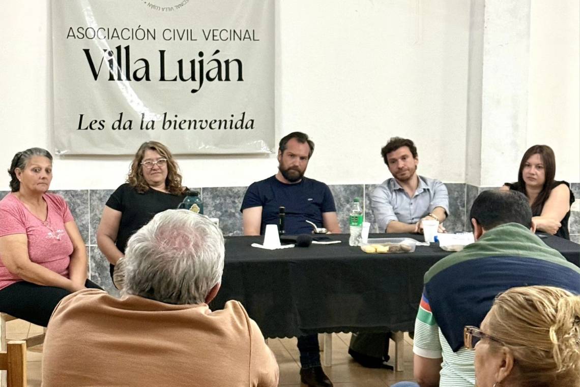 Presentaron detalles de la cisterna “Luján Oeste” ante vecinos de Villa Luján