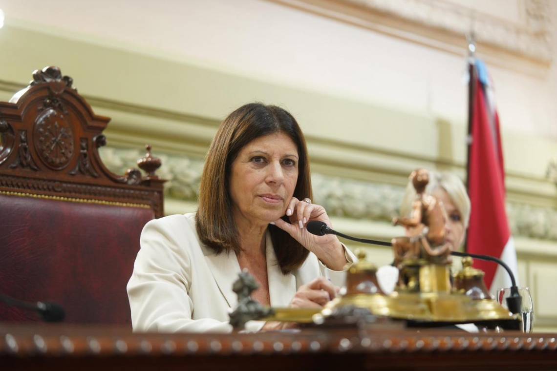 Clara García: “La gente no quiere la corrupción de antes ni la de ahora”