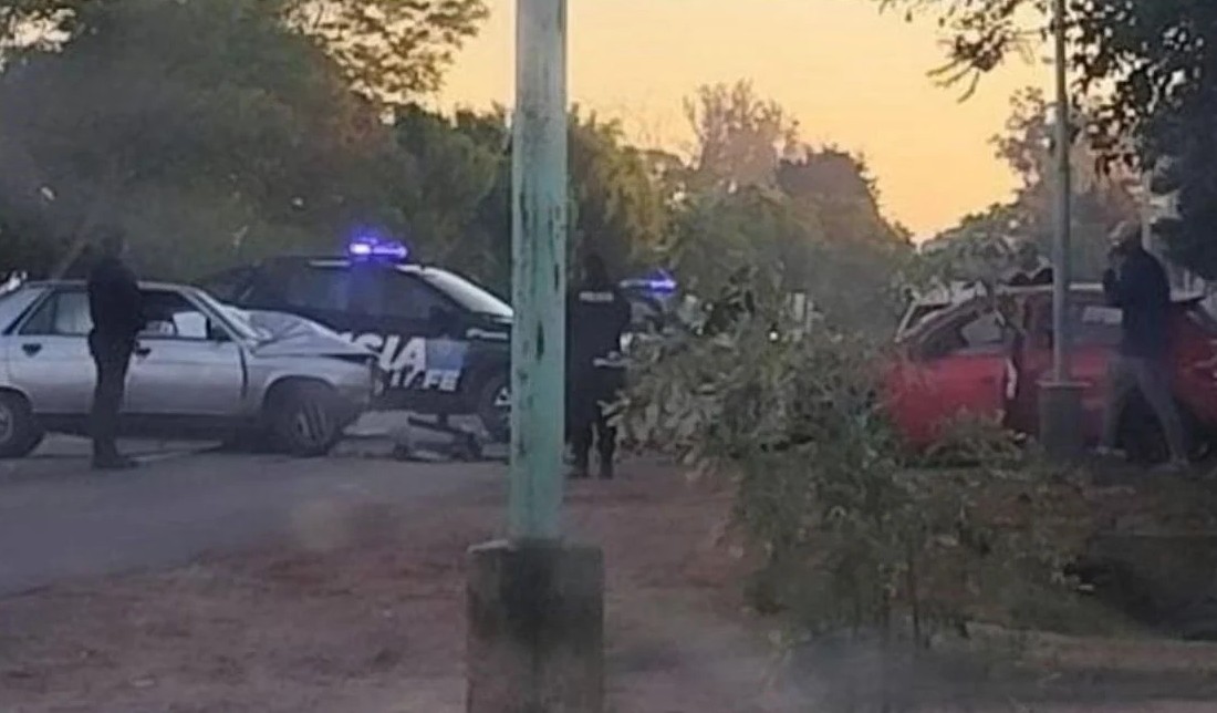 Tres heridos tras un fuerte choque en Sauce Viejo: un joven fue derivado al Cullen con lesiones severas