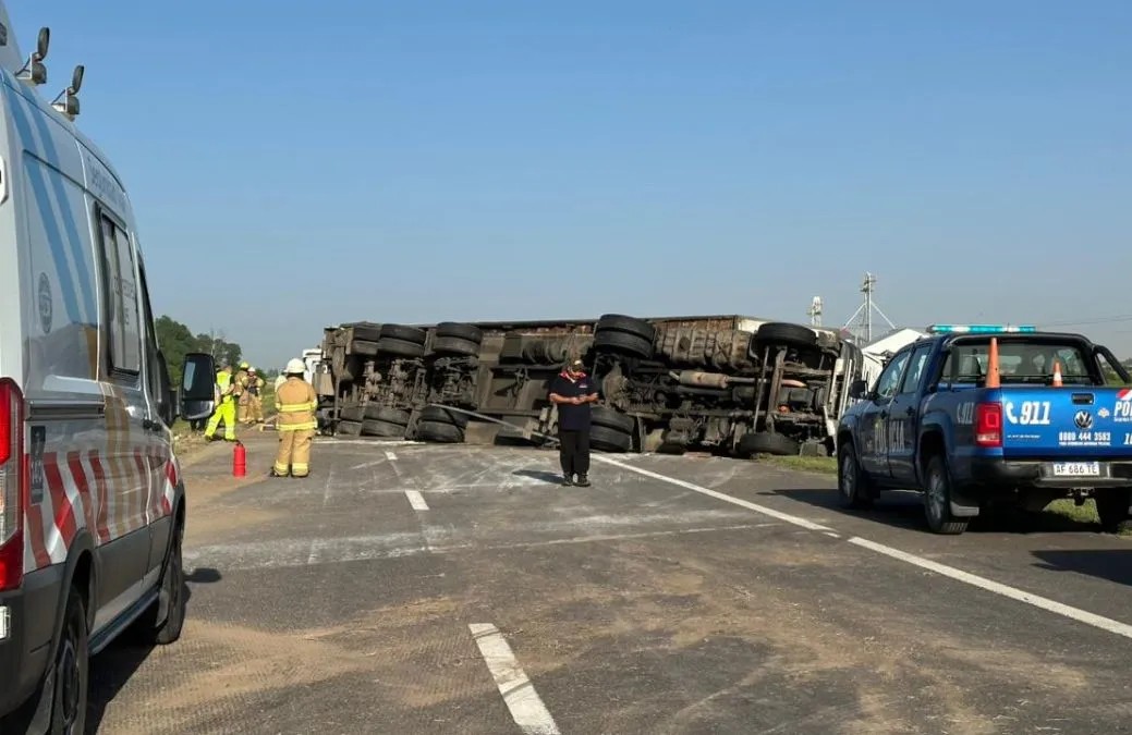 Corte total en la Autovía 19 por el vuelco de un camión