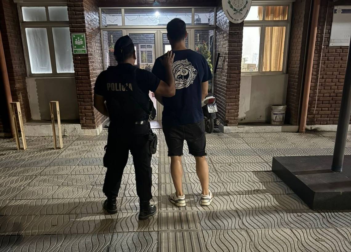 Detuvieron a un hombre que circulaba en un auto robado hace diez años