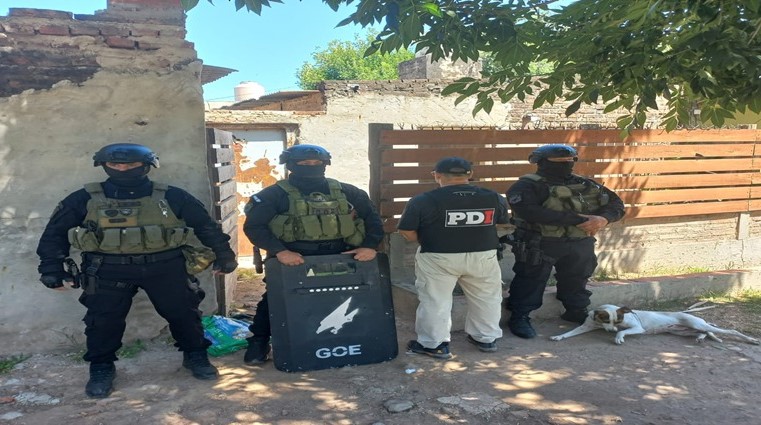 Allanamiento por microtráfico: dos detenidos y droga secuestrada