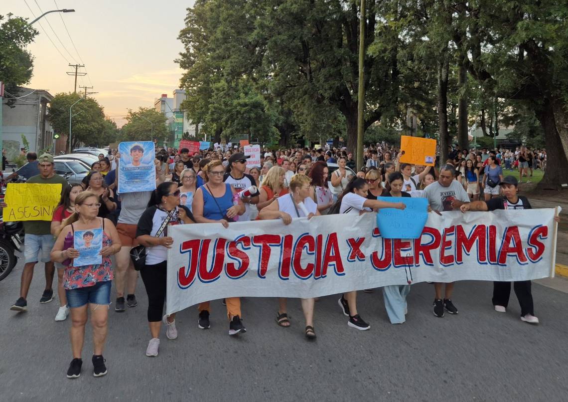 Una multitud acompañó el pedido de justicia por Jeremías y reclamó cambios en el régimen penal juvenil