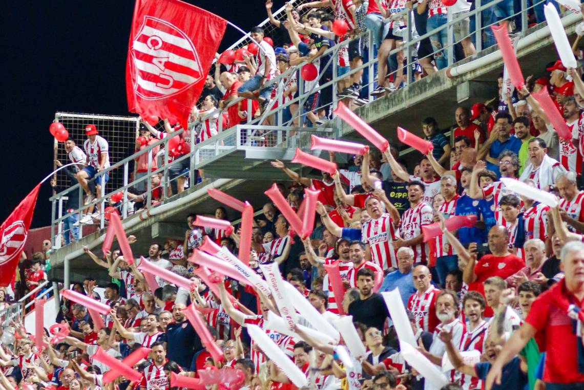 Unión recibe a Gimnasia de Mendoza en busca de su primera victoria