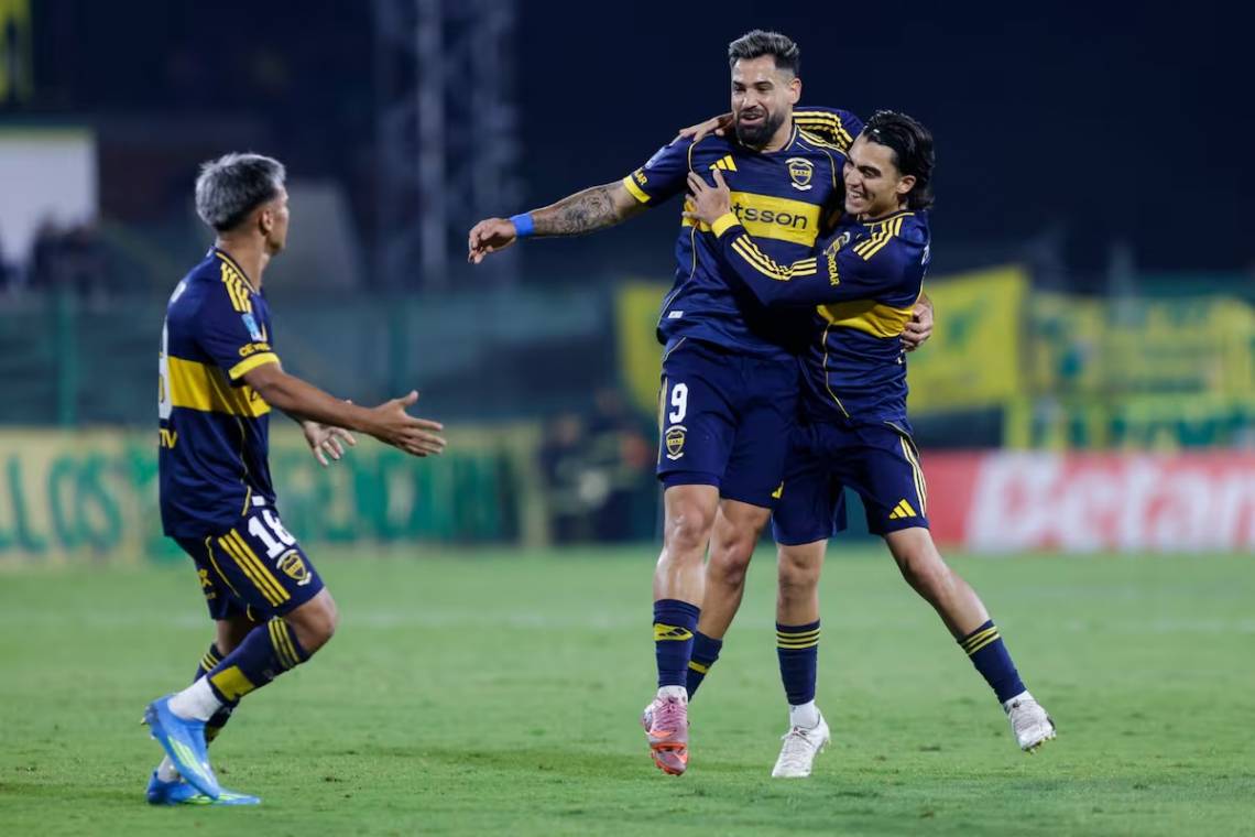 Boca goleó a Defensa y Justicia y se subió a la punta